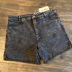 Black wash high waisted shorts size L stretchy!